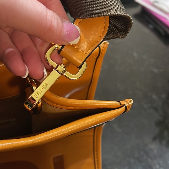 Brown bag good condition - Picture 3 of 12